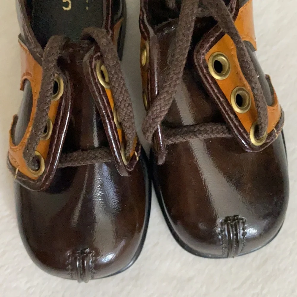 Vintage | Toddler Saddle Shoes Brown Oxfords Crown Heel Made in USA Retro (5)